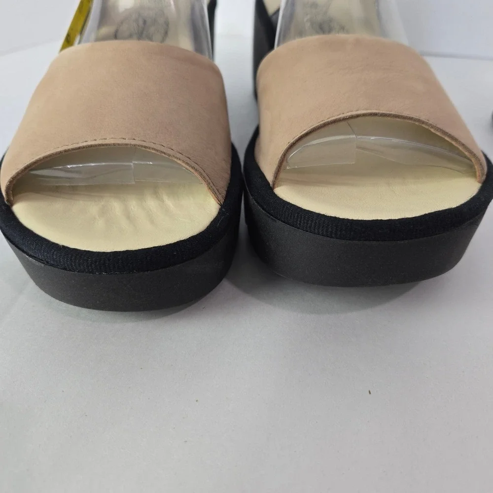 NWT Fly London Size 9 Platform Sandals Black Leather Sole Buckle Strap #1111